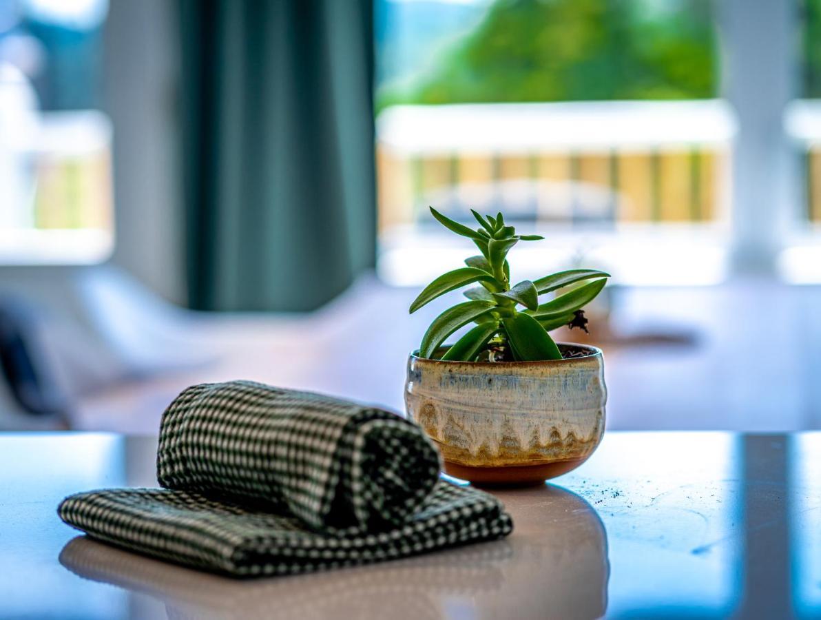 Hotel-Appartements De La Gare Val-David Buitenkant foto